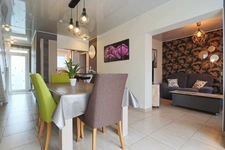 Maison 5 pièces de 83 m² avec terrasse, grand garage et jardin en impasse à Fameck