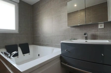 Appartement 3 pièces avec jardin, jacuzzi et tram à 2 pas - Av Foch !