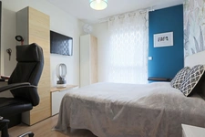 Appartement 3 pièces de 70 m² avec balcon, garage et parking – Résidence récente à Florange