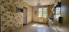 La Malgrange. Dans une impasse, au calme,maison individuelle - SOUS-SOL -GARAGE - COMBLES