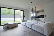 Vous rêvez d’une maison moderne aux finitions premium à Florange ? Cette pépite de 2023 avec cuisine haut de gamme et verrières design va vous séduire !