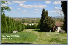 Ferme 220 m2 2 habitations T4 et T3 avec 240 m2 de dépendances sur terrain arboré 8500 m2 - 11320