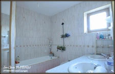 Maison de village T7 204 m2 avec un terrain 840 m2 et 2 garages