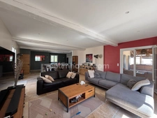 Maison à FONTVIEILLE de plain pied 4 chambres