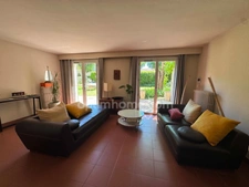 230 m², 6 chambres, vue Alpilles et terrain piscinable à pied du centre de SAINT REMY DE PROVENCE