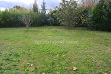 Terrain de 830m² à SAINT REMY DE PROVENCE 