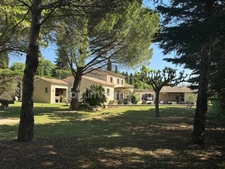 Mas à Saint Rémy de Provence avec vue Alpilles