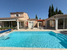 Villa plain pied à SAINT REMY DE PROVENCE 