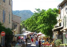 Murs commerciaux à vendre à EYGALIERES 