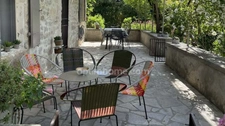 Propriété en pierres composée de 2 habitations à SAINT REMY DE PROVENCE