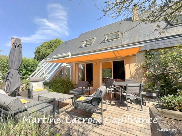 Dpt SARTHE (72), à vendre CHERRÉ-AU - PROPRIÉTÉ  P7 de 143 m² - Terrain de 3998 M²