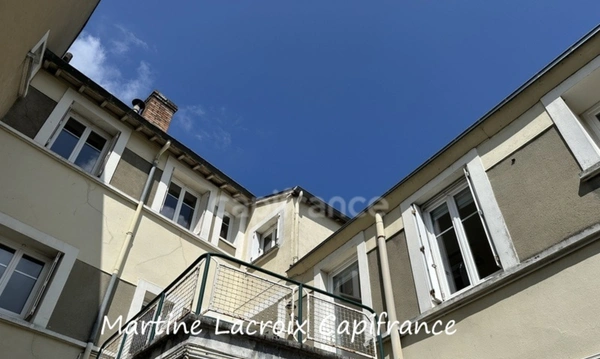 Dpt SARTHE (72), à vendre LA FERTE BERNARD - IMMEUBLE DE RAPPORT -  P7 de 193 m² - Terrain de 340 M²