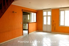 Dpt Sarthe (72), à vendre LA FERTE BERNARD LOCAL DE 100M² ET MAISON P4 de 72 m² - Terrain de 179,00 m² 