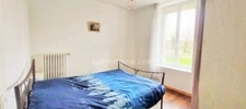 Maison indépendante habitable de suite sur un beau terrain clos !!