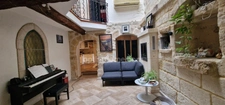 MAISON PLEINE DE CARACTERE!
