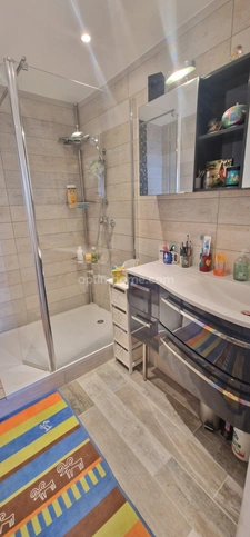 APPARTEMENT TRES LUMINEUX!