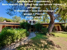 13400  Aubagne (Casamance et Chateau de Creissauds) Maison Individuelle -  4 à 5 chambres - 220m2 hab et 300m2 plancher