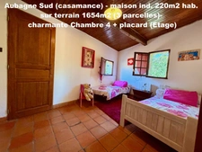 13400  Aubagne (Casamance et Chateau de Creissauds) Maison Individuelle -  4 à 5 chambres - 220m2 hab et 300m2 plancher
