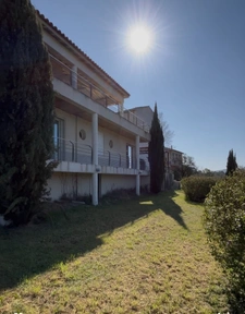 VILLA d'ARCHITECTE - 333 M2 - 4 CHAMBRES  - Piscine, Jacuzzi, Forage, Garage + grand T2 - 13011 - 1 539 000 euro 
