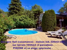 13400  Aubagne (Casamance et Chateau de Creissauds) Maison Individuelle -  4 à 5 chambres - 220m2 hab et 300m2 plancher