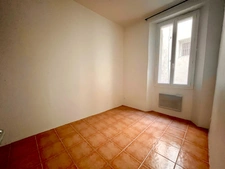 Rue du Refuge - Quartier du PANIER - T3 Typique Rénové - 63 m2 - Traversant Est/Ouest -       264 600 euro