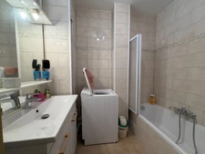 13014 - T3 de 56m2 + TERRASSE + PLACE DE PKG + CAVE      89 000 euro 