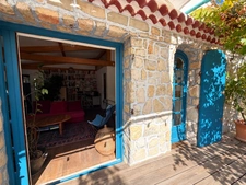 LA VESSE | Maison 63,20 m² – Terrain 431 m² | Véritable refuge méditerranéen.  509 400 euro