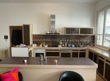 REZ DE JARDIN - 13004 - 118 M2 - T3/4 , grenier, buanderie      349 200 euro