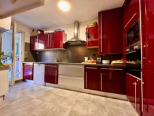 PRODUIT TRES RARE - REZ DE JARDIN - T4 86 m2 + 225 m2 jardin + Place de PKG privative + BOX privatif - 13012/10111 -  Tramway Les CAILLOLS 