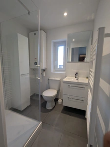Rue Consolat - T2 -Dernier étage - 30m2 - Parfait Etat     126 000 euro FAI