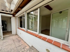SOUS OFFRE ACCEPTEE - REZ DE JARDIN - 13004 - 118 M2 - T3/4 , grenier, buanderie      349 200 euro