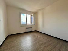 IDEAL LOCATIF ou 1 er ACHAT   - 13015 - RESIDENCE PARC SAINT LOUIS - T3 - 55M2 -  PARFAIT ETAT - BALCON -   86 400 Euro