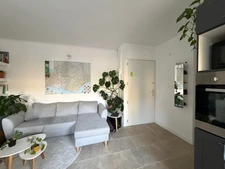Rue Consolat - T2 -Dernier étage - 30m2 - Parfait Etat     126 000 euro FAI