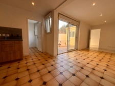 13016 - RUE RABELAIS - REZ de JARDIN AU CALME - 65m 2 - T3 -   178 200 euro