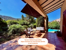 13400  Aubagne (Casamance et Chateau de Creissauds) Maison Individuelle -  4 à 5 chambres - 220m2 hab et 300m2 plancher