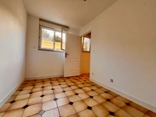 13016 - RUE RABELAIS - REZ de JARDIN AU CALME - 65m 2 - T3 -   178 200 euro