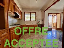 au CALME, Boulevard JEAN BOUIN, Maison 82m2 + STUDIO 27m2 + GARAGE 40 m2 + ATELIER / BUREAU  76m2. = 349 920 euro
