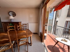 T3   -  CAVE -  BALCON -  PARKING PRIVATIF -  Traverse Notre Dame de Bon Secours  -  99 900  euro