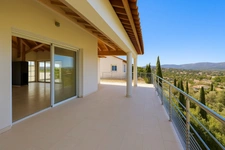 VILLA d'ARCHITECTE - 300m2 environ  4 CHAMBRES  - Piscine, Jacuzzi, Forage, Garage + grand T2 - 13011 - 1 149 300 euro