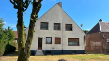 MAISON INDIVIDUELLE 10 pièces,  sous sol et grenier 