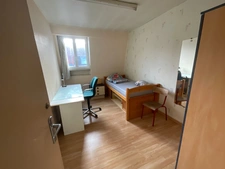 IMMEUBLE ou MAISON 5 CHAMBRES AVEC JARDIN 
