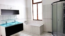 MAISON DE VILLE PROCHE TRANSPORTS 