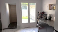 Maison 2 chambres et 1 bureau avec jardin 