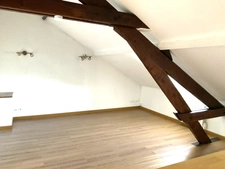 IMMEUBLE un local commercial et 2 T2 de 42 et 60 m2 
