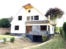 MAISON INDIVIDUELLE 10 pièces,  sous sol et grenier 