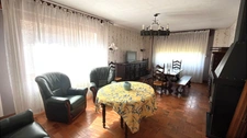 MAISON INDIVIDUELLE 10 pièces,  sous sol et grenier 