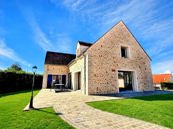 Superbe maison d'architecte - 220 m² - Rampillon (77)