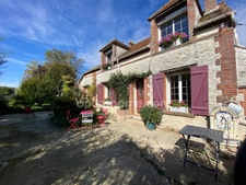 Authentique Briarde de charme rénovée – 170 m² habitables sur 1300 m² de terrain 