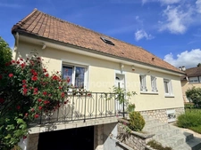 Confortable maison familiale sur sous-sol total à NANGIS (77)