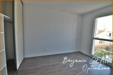 À vendre : Maison 94 m² avec jardin, terrasse et 2 places de parking, proche plages 